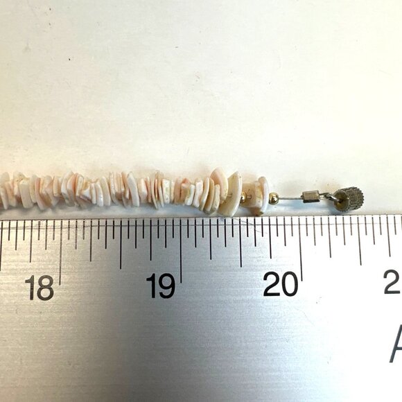 Vintage Pink Heishi Bib Shell Hawiian Necklace - 20in - Picture 4 of 5